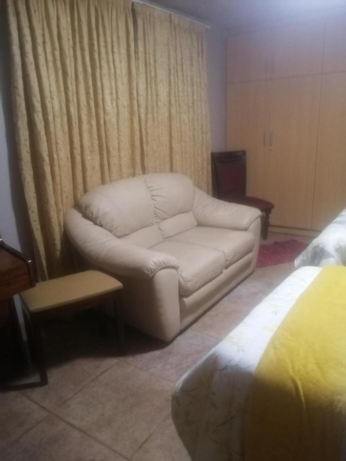 Grace'S Santuary Hotel La Mercy Bagian luar foto