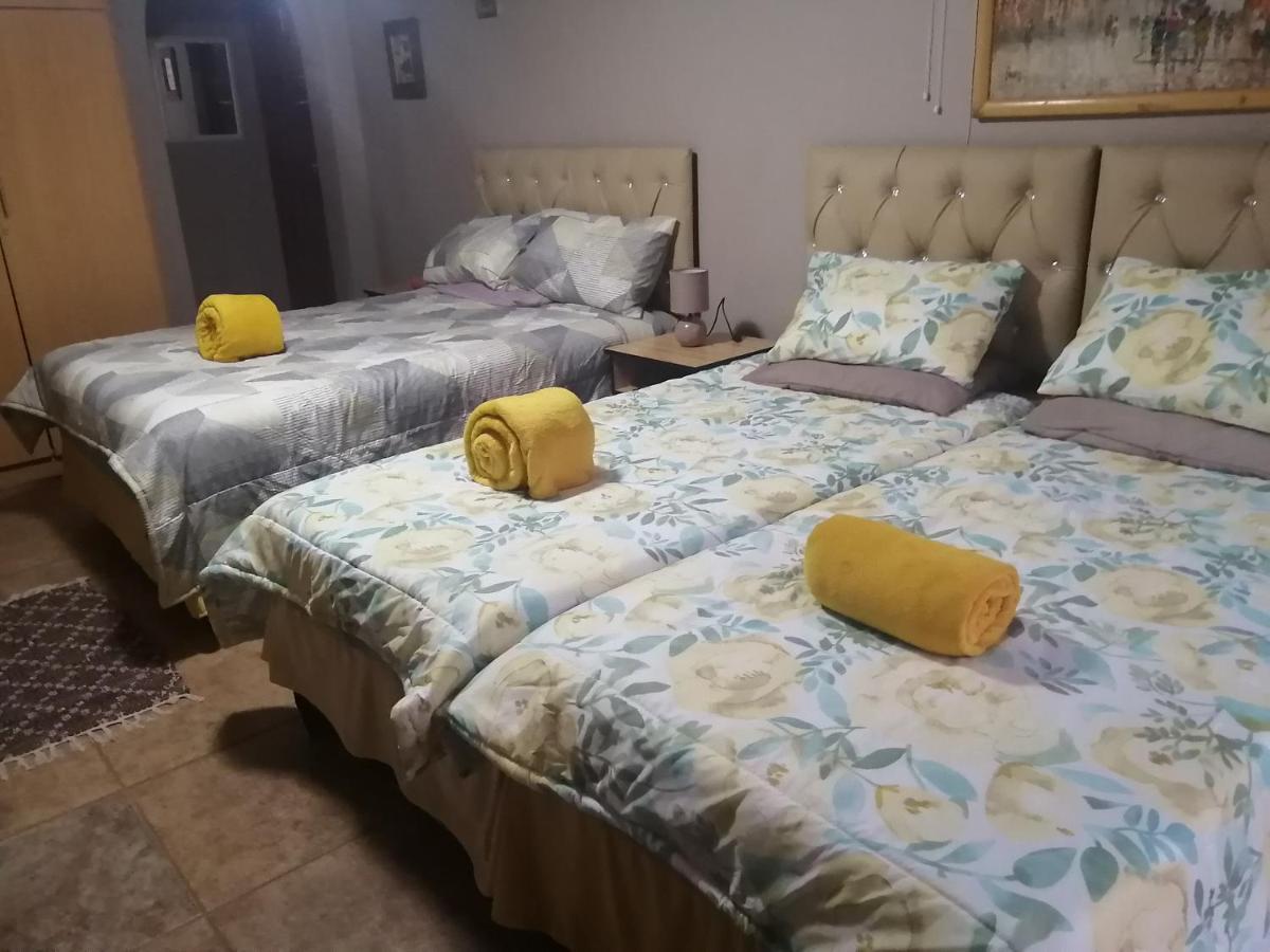 Grace'S Santuary Hotel La Mercy Bagian luar foto